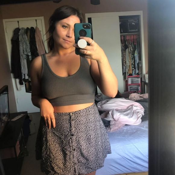 Meet your Posher, Taylor - Picture 1 of 1